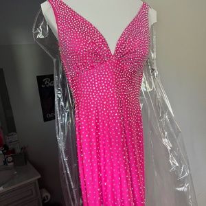 Jonathan Kaye prom dress